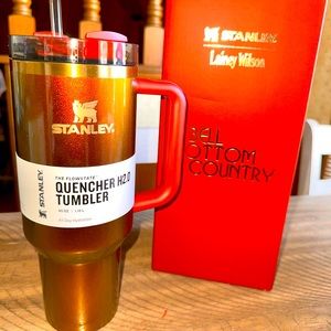 Stanley X Lainey Wilson Country Gold Stanley Cup